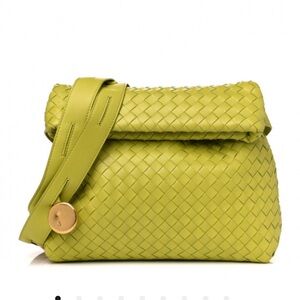 BOTTEGA VENETA Nappa Intrecciato The Fold Crossbody Kiwi retail price $3,000